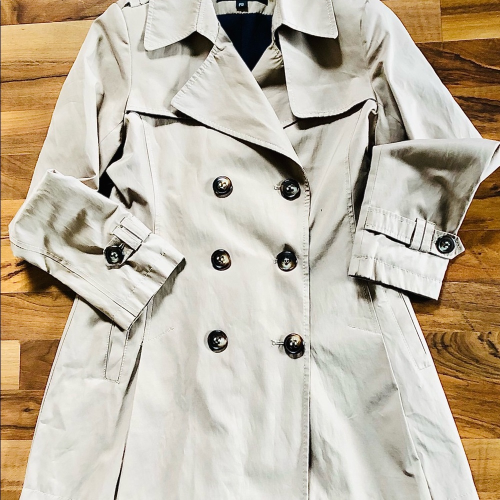 DKNY Trench coat